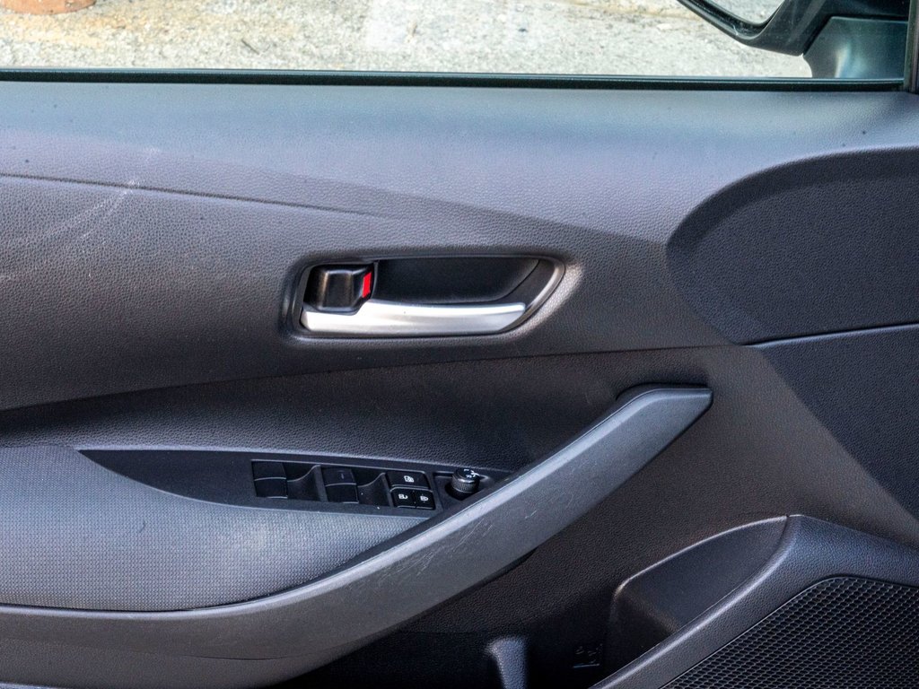 Toyota Corolla LE **CARPLAY, SIÈGES AVANT CHAUFFANTS** 2021 à Saint-Jérôme, Québec - 21 - w1024h768px