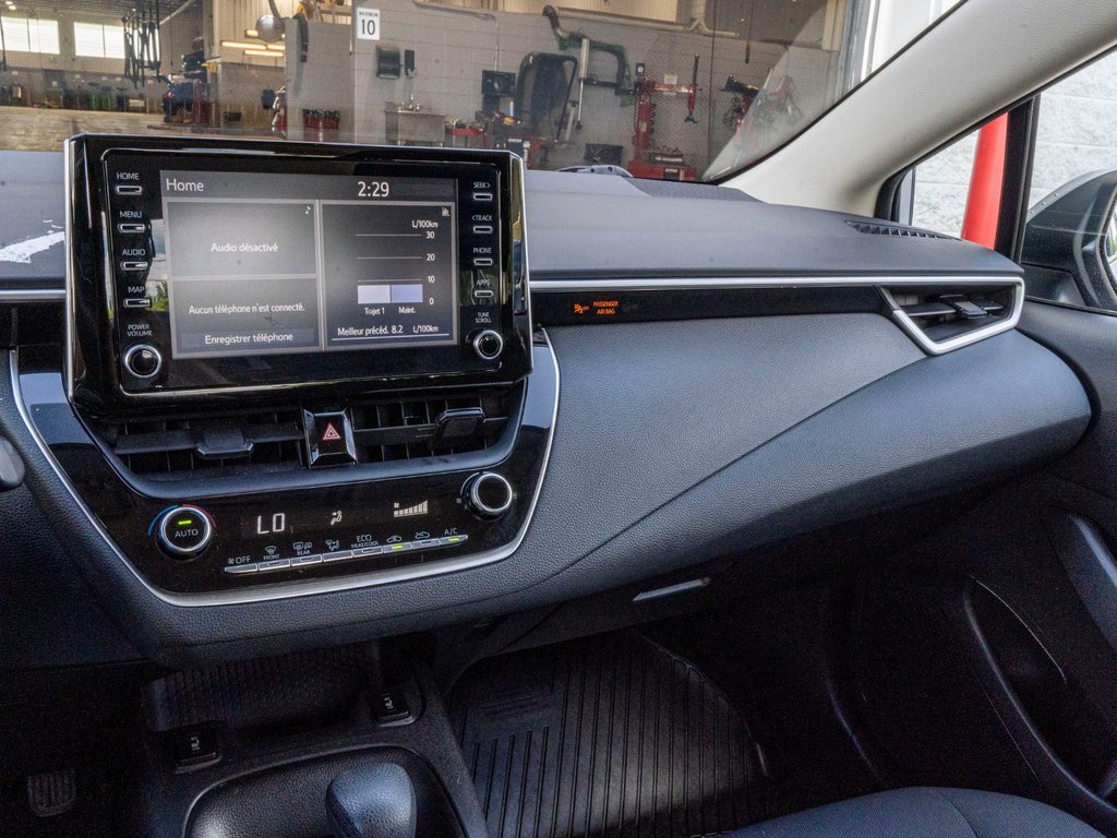 Toyota Corolla LE **CARPLAY, SIÈGES AVANT CHAUFFANTS** 2021 à Saint-Jérôme, Québec - 11 - w1024h768px