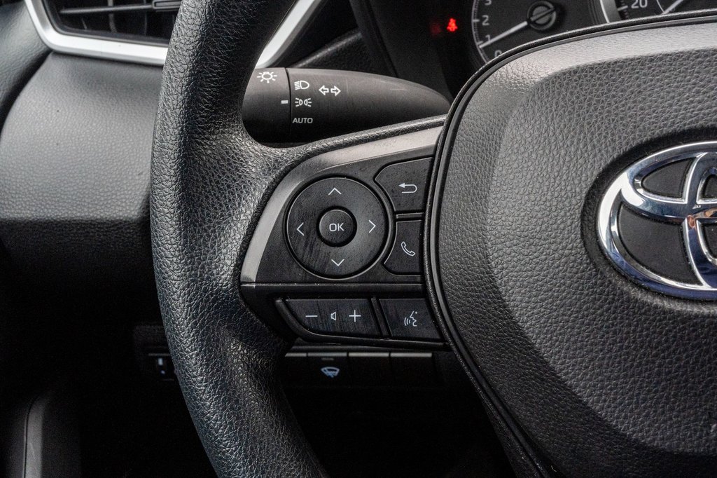 2022 Toyota Corolla LE **JAMAIS ACCIDENTÉ+CAMÉRA+CARPLAY** in Charlemagne, Quebec - 8 - w1024h768px