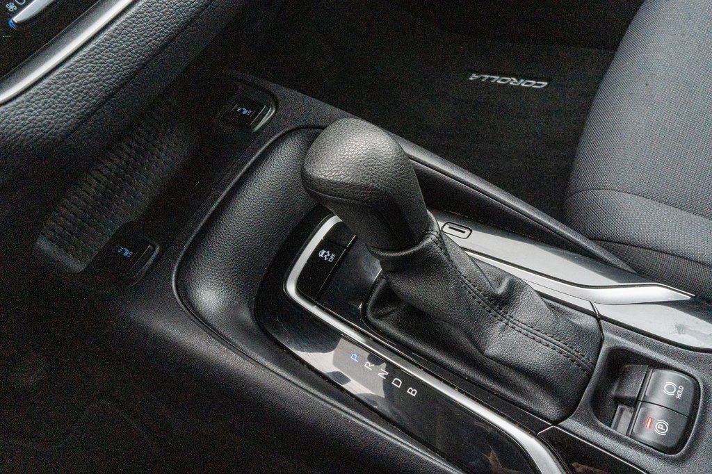 2022 Toyota Corolla LE **JAMAIS ACCIDENTÉ+CAMÉRA+CARPLAY** in Charlemagne, Quebec - 11 - w1024h768px