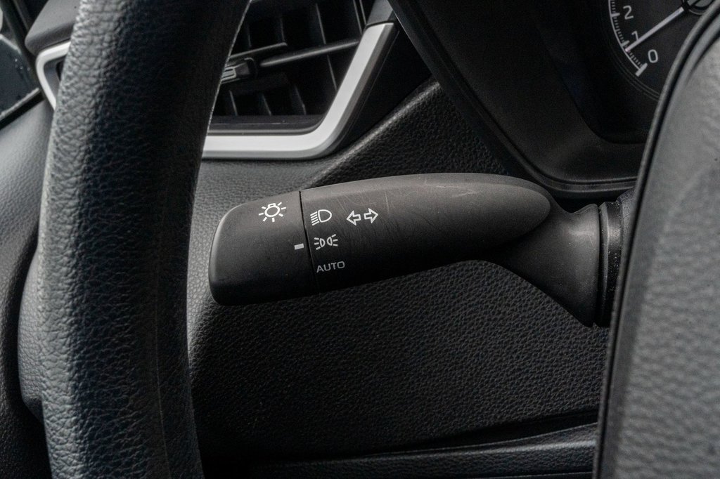 2022 Toyota Corolla LE **JAMAIS ACCIDENTÉ+CAMÉRA+CARPLAY** in Charlemagne, Quebec - 15 - w1024h768px