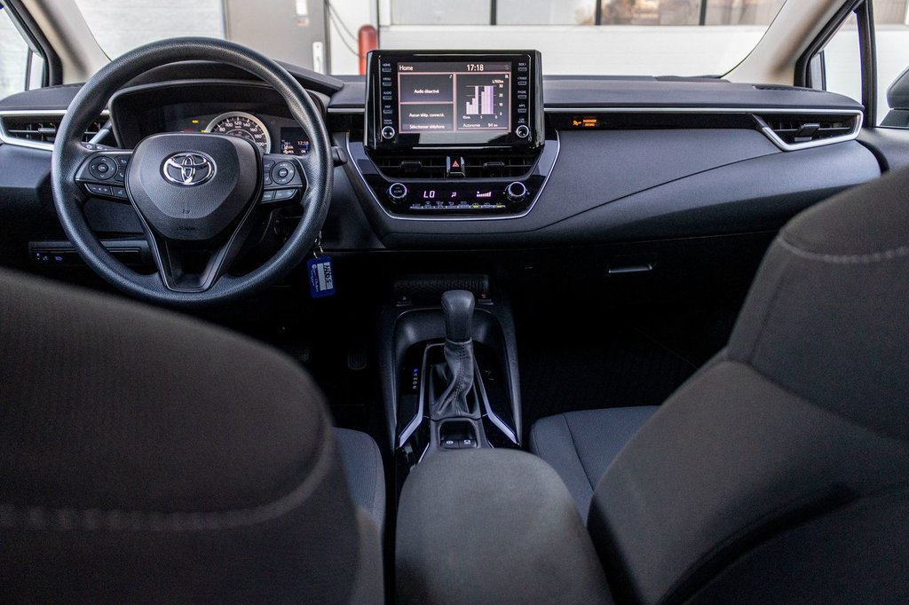 2022 Toyota Corolla LE **JAMAIS ACCIDENTÉ+CARPLAY+SIÈGES CHAUFFANTS** in Charlemagne, Quebec - 21 - w1024h768px