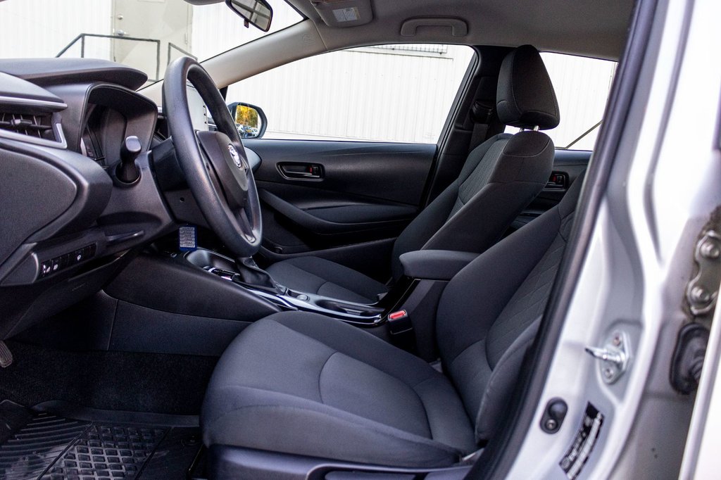 2022 Toyota Corolla LE **JAMAIS ACCIDENTÉ+CARPLAY+SIÈGES CHAUFFANTS** in Charlemagne, Quebec - 22 - w1024h768px