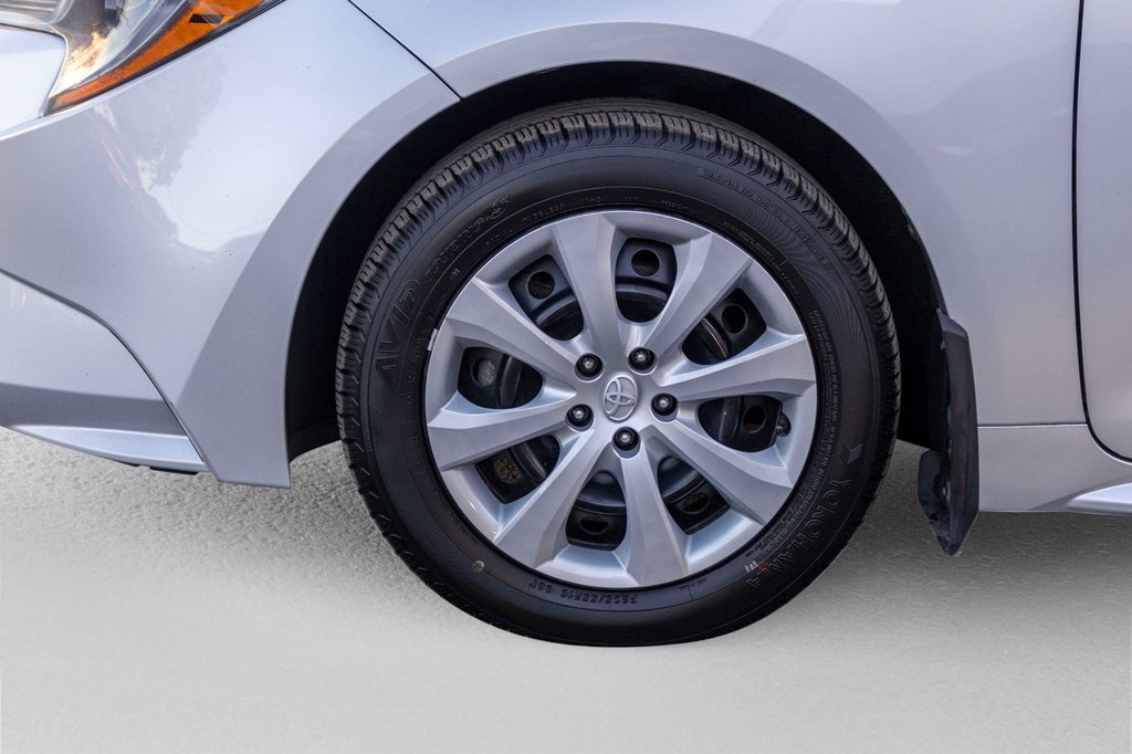 2022 Toyota Corolla LE **JAMAIS ACCIDENTÉ+CARPLAY+SIÈGES CHAUFFANTS** in Charlemagne, Quebec - 36 - w1024h768px