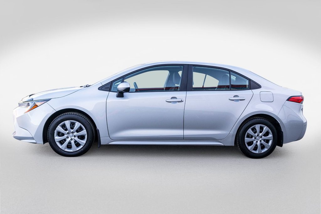 2022 Toyota Corolla LE **JAMAIS ACCIDENTÉ+CARPLAY+SIÈGES CHAUFFANTS** in Charlemagne, Quebec - 3 - w1024h768px
