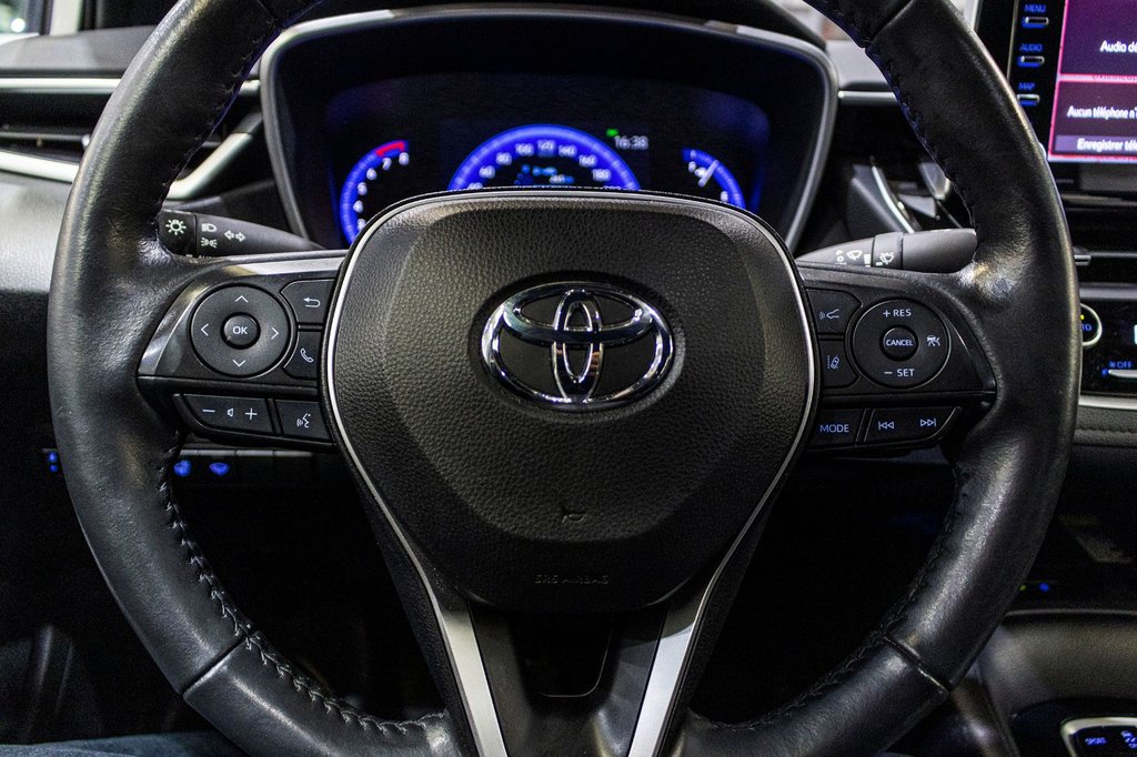 2022 Toyota Corolla XSE **JAMAIS ACCIDENTÉ+CUIR+TOIT+CAMÉRA+CARPLAY** in Charlemagne, Quebec - 10 - w1024h768px