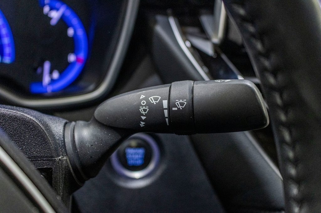2022 Toyota Corolla XSE **JAMAIS ACCIDENTÉ+CUIR+TOIT+CAMÉRA+CARPLAY** in Charlemagne, Quebec - 20 - w1024h768px