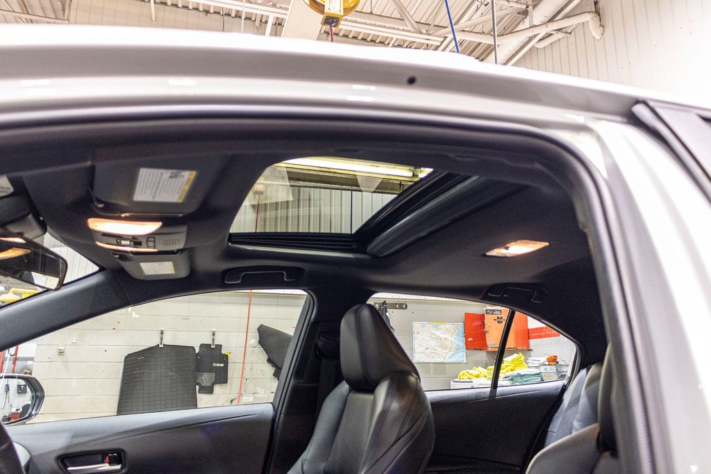 2022 Toyota Corolla XSE **JAMAIS ACCIDENTÉ+CUIR+TOIT+CAMÉRA+CARPLAY** in Charlemagne, Quebec - 27 - w1024h768px