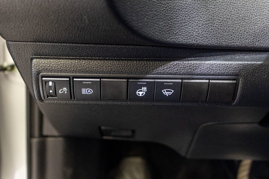 2022 Toyota Corolla XSE **JAMAIS ACCIDENTÉ+CUIR+TOIT+CAMÉRA+CARPLAY** in Charlemagne, Quebec - 22 - w1024h768px