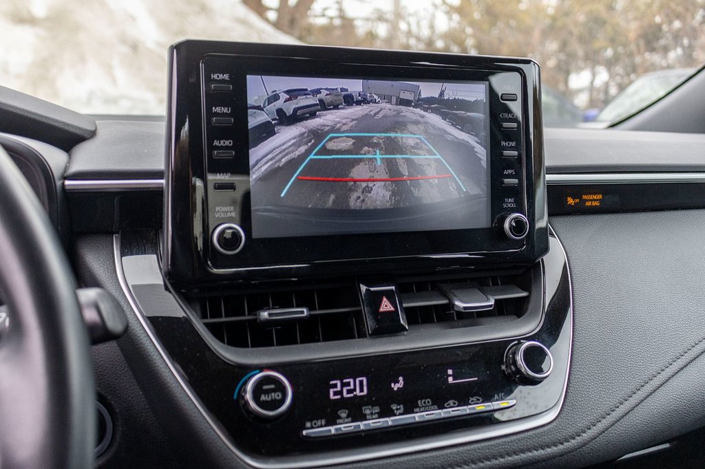 2022 Toyota Corolla SE in Charlemagne, Quebec - 15 - w1024h768px