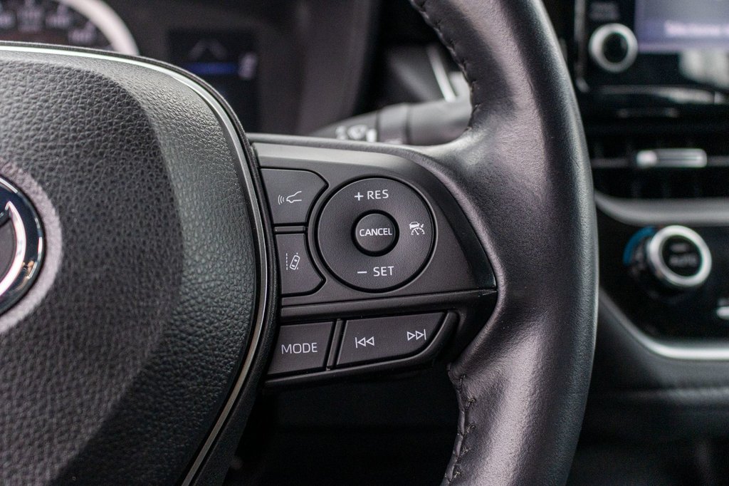 2022 Toyota Corolla SE in Charlemagne, Quebec - 11 - w1024h768px