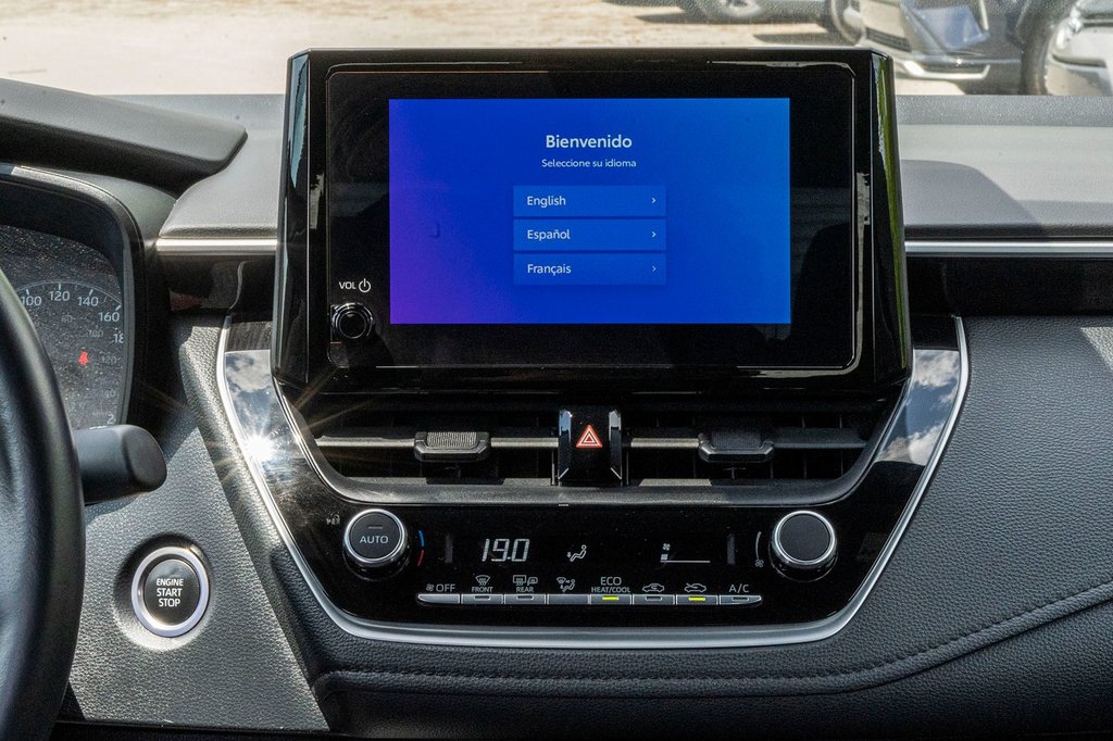 Toyota Corolla SE **JAMAIS ACCIDENTÉ+BAS KILO+MAG+CARPLAY** 2023 à Charlemagne, Québec - 8 - w1024h768px