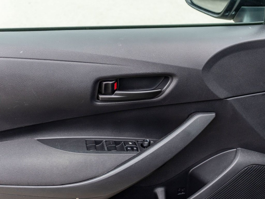2023 Toyota Corolla L **JAMAIS ACCIDENTÉ+CAMÉRA+CARPLAY** in Saint-Jérôme, Quebec - 24 - w1024h768px