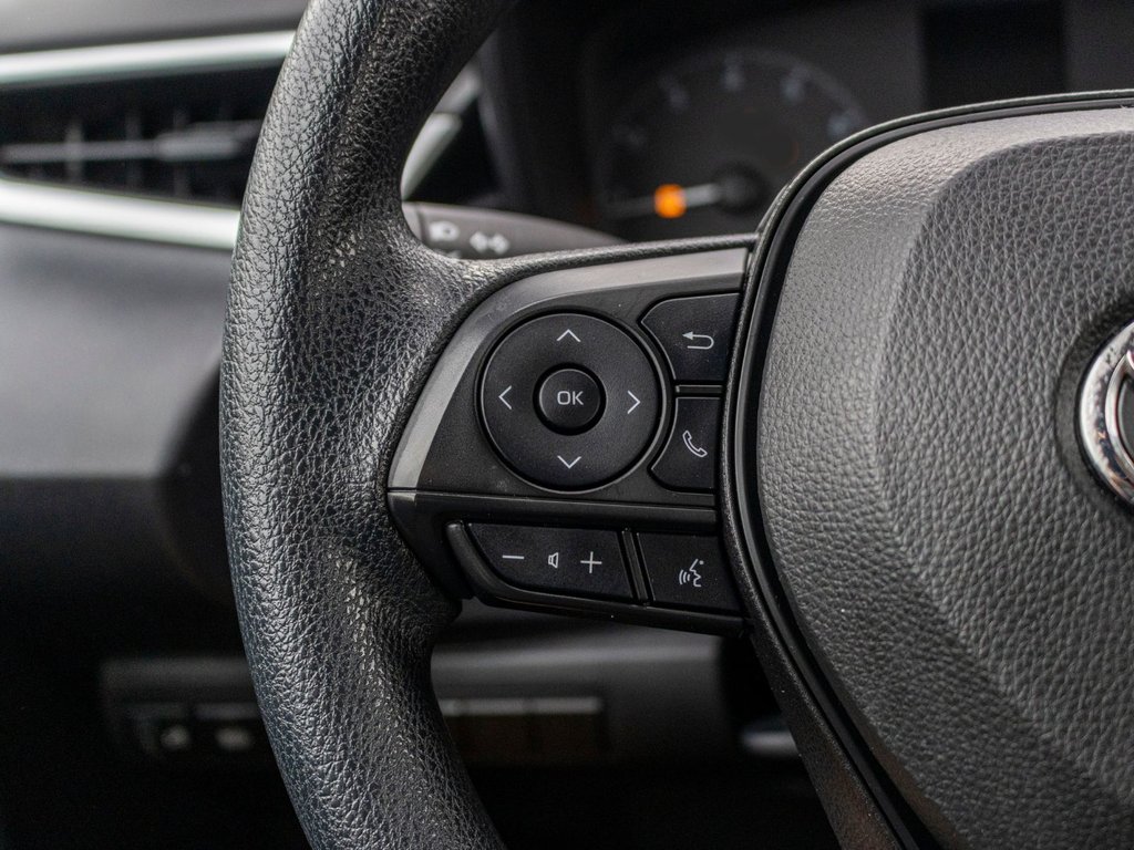 2023 Toyota Corolla L **JAMAIS ACCIDENTÉ+CAMÉRA+CARPLAY** in Saint-Jérôme, Quebec - 11 - w1024h768px