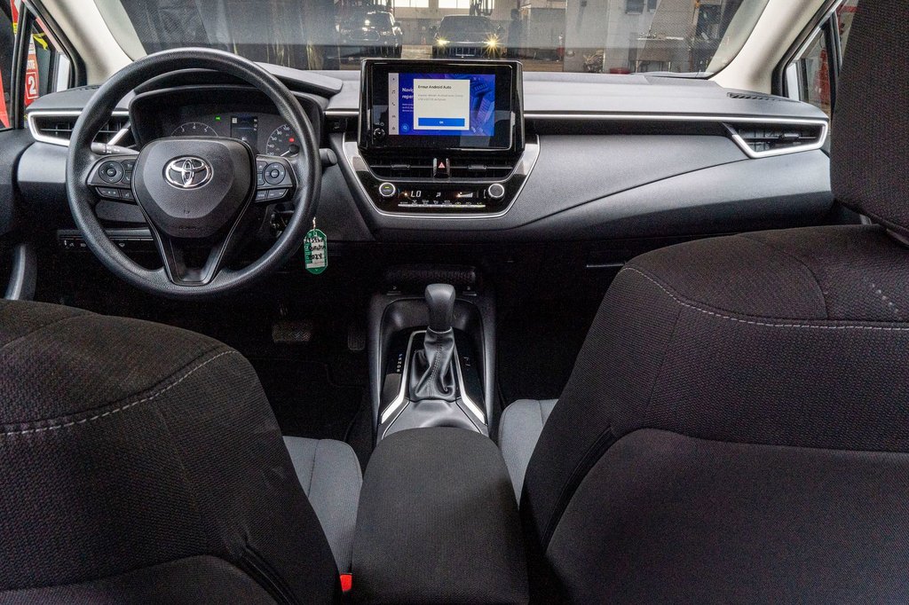 2024 Toyota Corolla LE **JAMAIS ACCIDENTÉ+CARPLAY+SIÈGES CHAUFFANTS** in Charlemagne, Quebec - 19 - w1024h768px