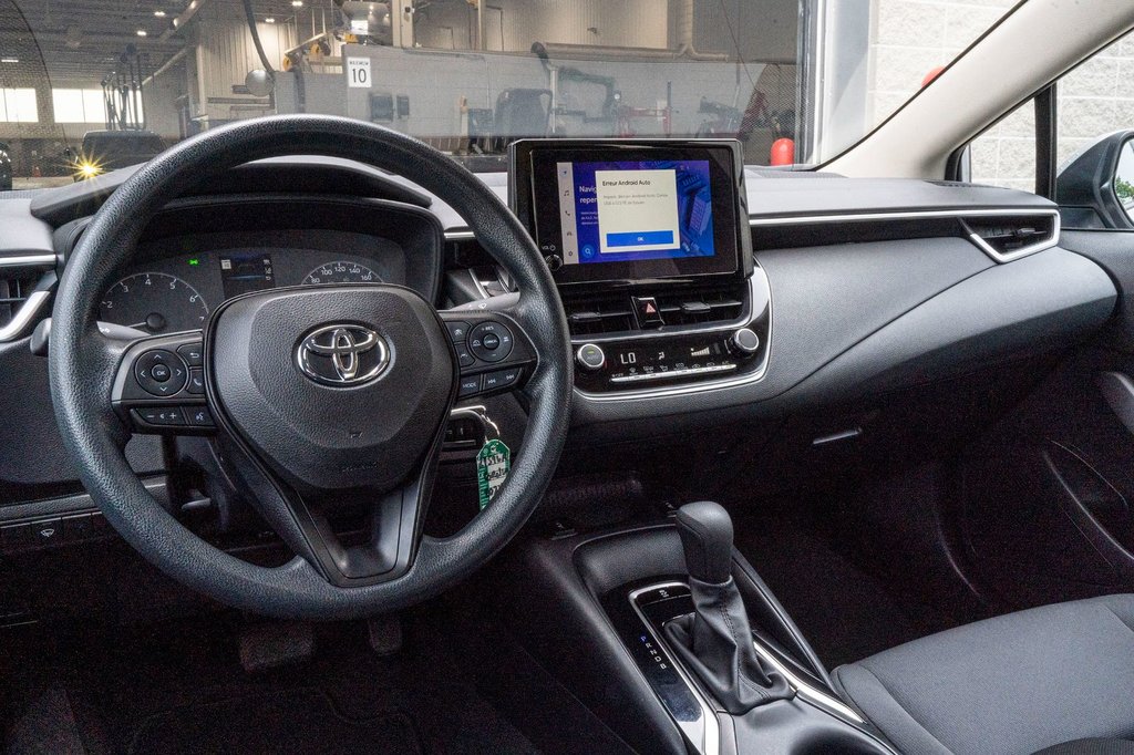 2024 Toyota Corolla LE **JAMAIS ACCIDENTÉ+CARPLAY+SIÈGES CHAUFFANTS** in Charlemagne, Quebec - 6 - w1024h768px