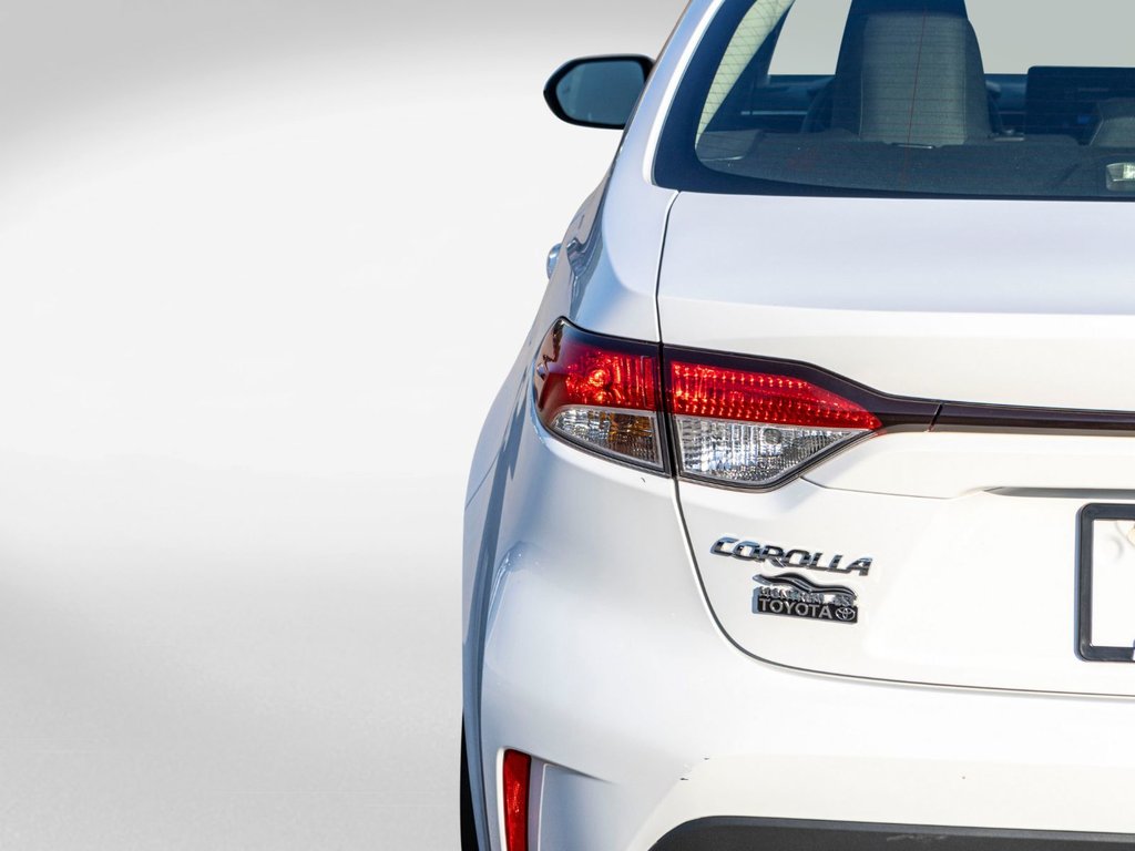 2025 Toyota COROLLA HYBRIDE LE **CARPLAY, SIÈGES AVANT CHAUFFANTS** in Saint-Jérôme, Quebec - 30 - w1024h768px