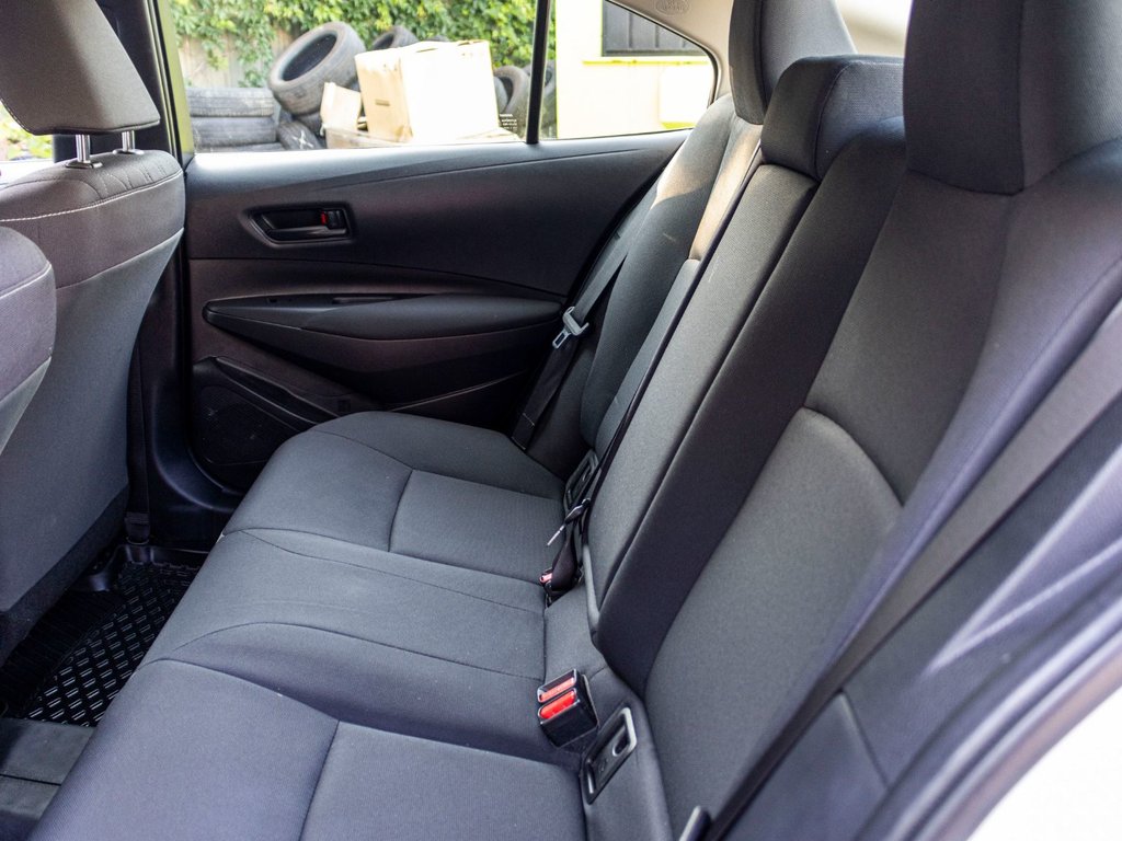 2025 Toyota COROLLA HYBRIDE LE **CARPLAY, SIÈGES AVANT CHAUFFANTS** in Saint-Jérôme, Quebec - 28 - w1024h768px
