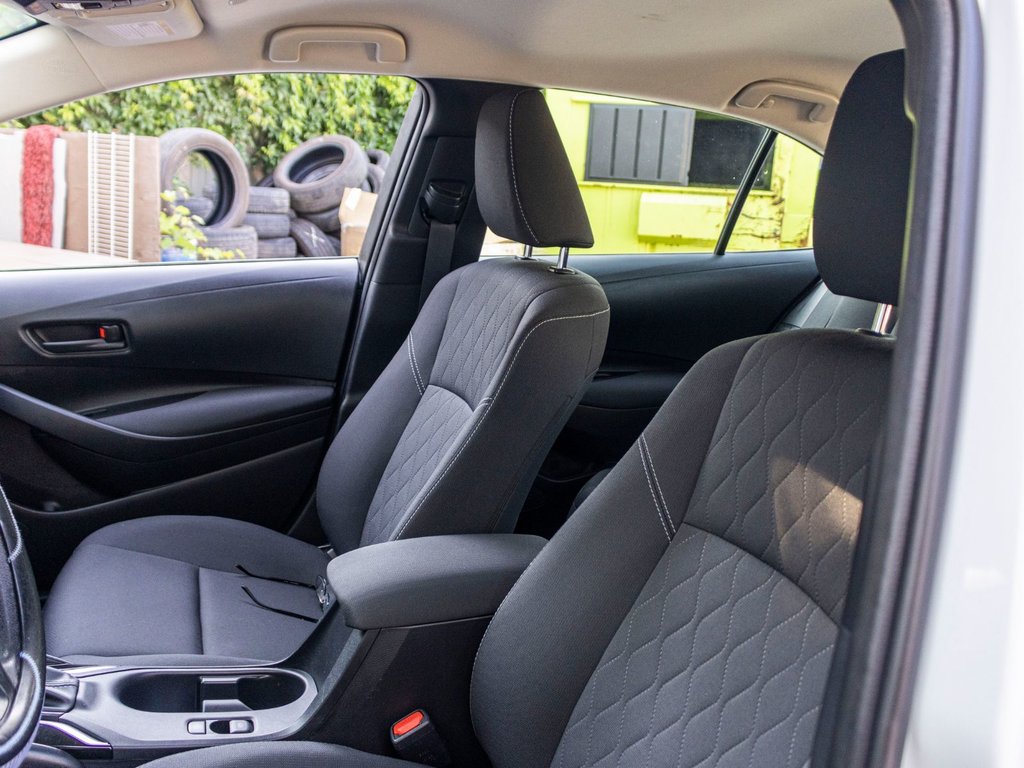 2025 Toyota COROLLA HYBRIDE LE **CARPLAY, SIÈGES AVANT CHAUFFANTS** in Saint-Jérôme, Quebec - 25 - w1024h768px