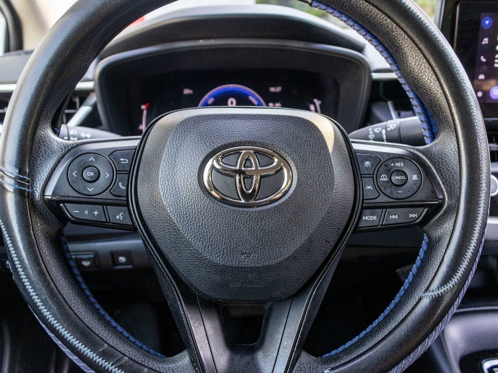 2025 Toyota COROLLA HYBRIDE LE **CARPLAY, SIÈGES AVANT CHAUFFANTS** in Saint-Jérôme, Quebec - 10 - w1024h768px