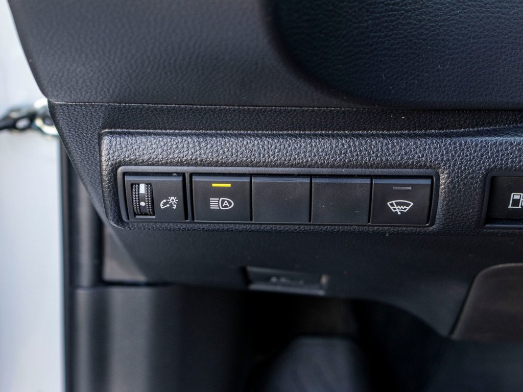 2025 Toyota COROLLA HYBRIDE LE **CARPLAY, SIÈGES AVANT CHAUFFANTS** in Saint-Jérôme, Quebec - 21 - w1024h768px