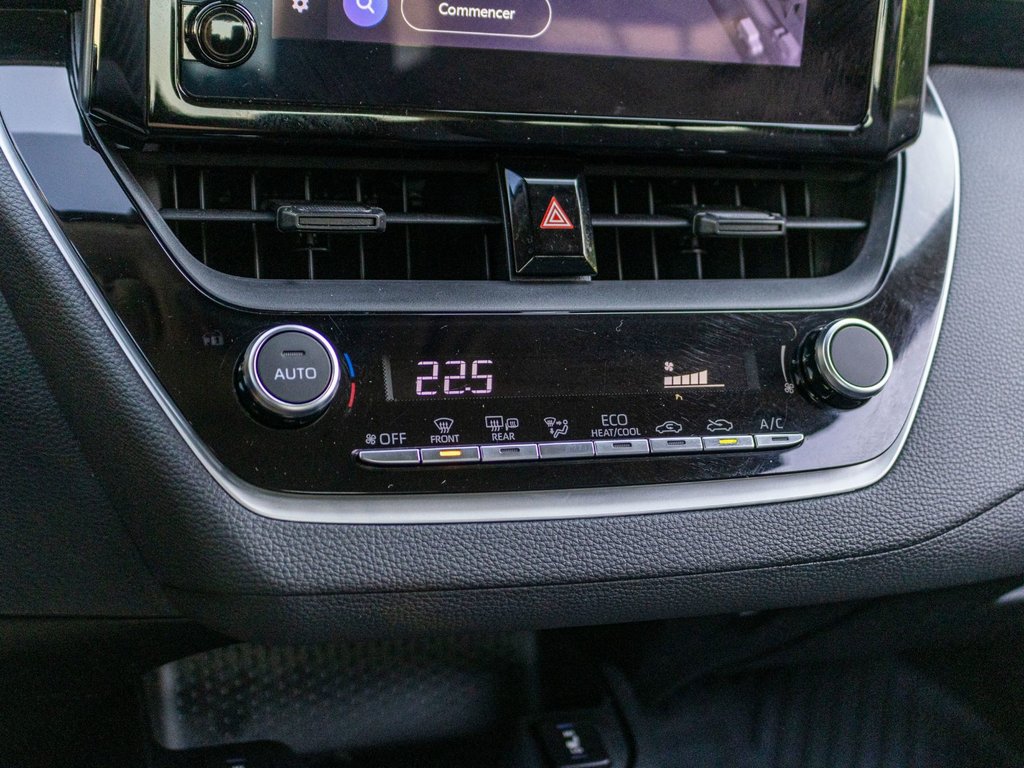 2025 Toyota COROLLA HYBRIDE LE **CARPLAY, SIÈGES AVANT CHAUFFANTS** in Saint-Jérôme, Quebec - 14 - w1024h768px