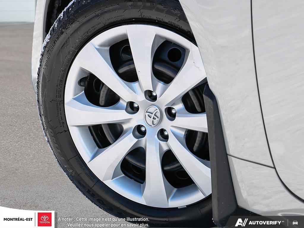 2026 Toyota Corolla LE in Charlemagne, Quebec - 7 - w1024h768px