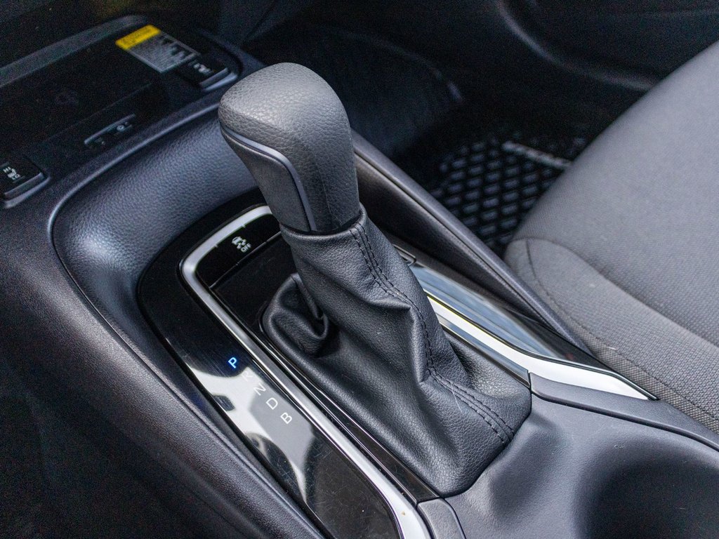 Toyota Corolla LE **JAMAIS ACCIDENTÉ+CAMÉRA+CARPLAY** 2026 à Charlemagne, Québec - 15 - w1024h768px
