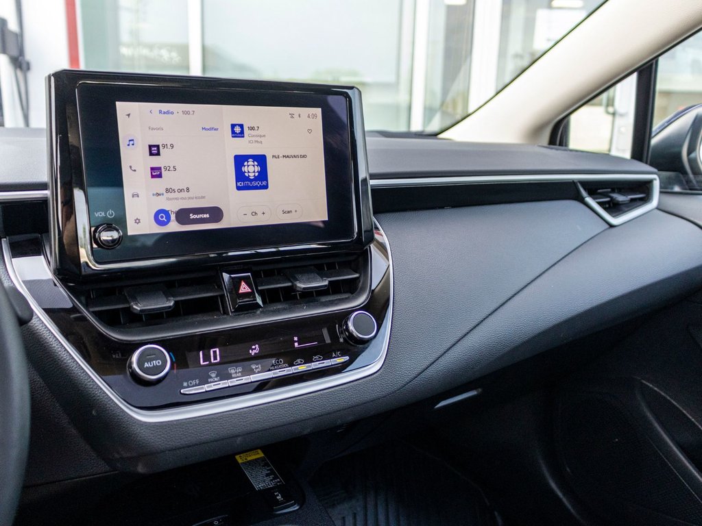 Toyota Corolla LE **JAMAIS ACCIDENTÉ+CAMÉRA+CARPLAY** 2026 à Charlemagne, Québec - 13 - w1024h768px