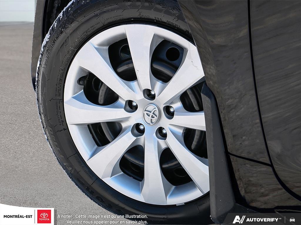 2026 Toyota Corolla LE in Charlemagne, Quebec - 8 - w1024h768px