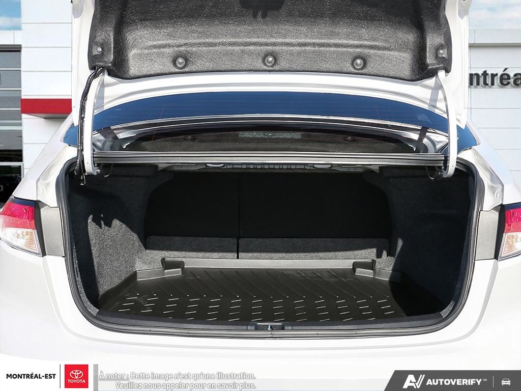 Toyota Corolla LE 2026 à Charlemagne, Québec - 7 - w1024h768px