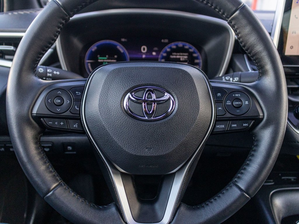 2026 Toyota COROLLA HYBRIDE XSE AWD **JAMAIS ACCIDENTÉ+CUIR+TOIT+CARPLAY+18PO* in Charlemagne, Quebec - 10 - w1024h768px