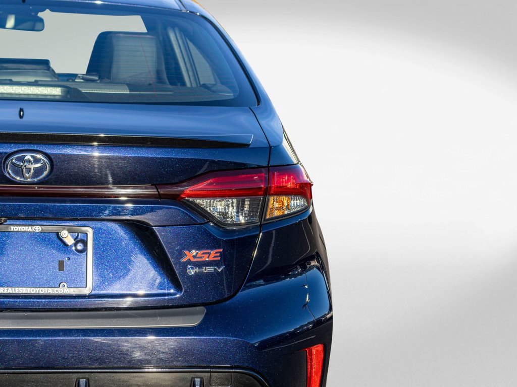 2026 Toyota COROLLA HYBRIDE XSE AWD **JAMAIS ACCIDENTÉ+CUIR+TOIT+CARPLAY+18PO* in Charlemagne, Quebec - 32 - w1024h768px