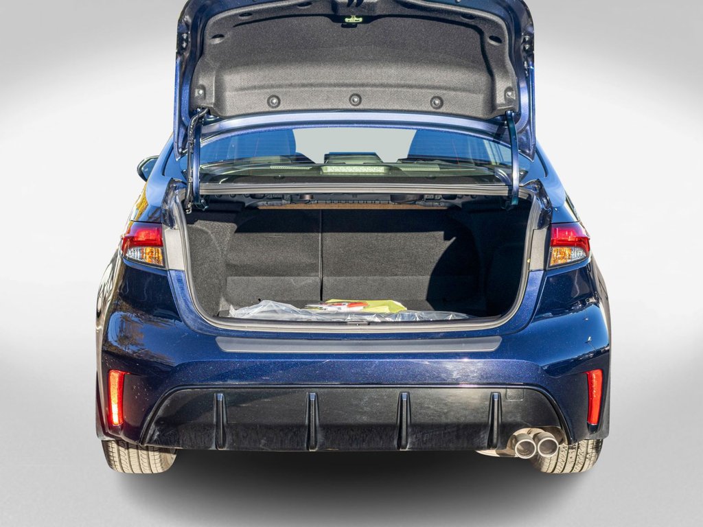 2026 Toyota COROLLA HYBRIDE XSE AWD **JAMAIS ACCIDENTÉ+CUIR+TOIT+CARPLAY+18PO* in Charlemagne, Quebec - 30 - w1024h768px