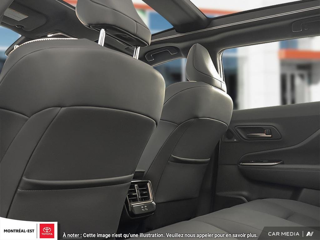 2025 Toyota Crown Signia Limited in Charlemagne, Quebec - 20 - w1024h768px