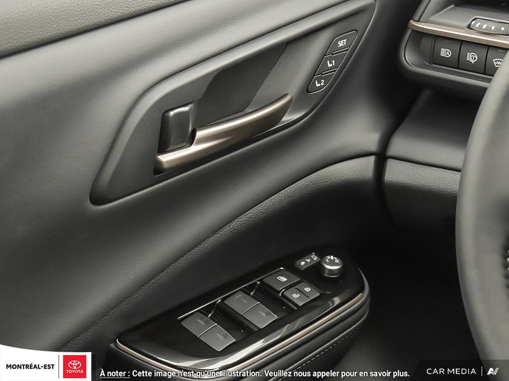 2025 Toyota Crown Signia Limited in Charlemagne, Quebec - 15 - w1024h768px