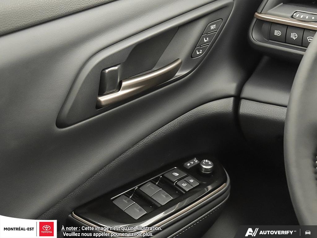 2025 Toyota Crown Signia Limited in Charlemagne, Quebec - 15 - w1024h768px