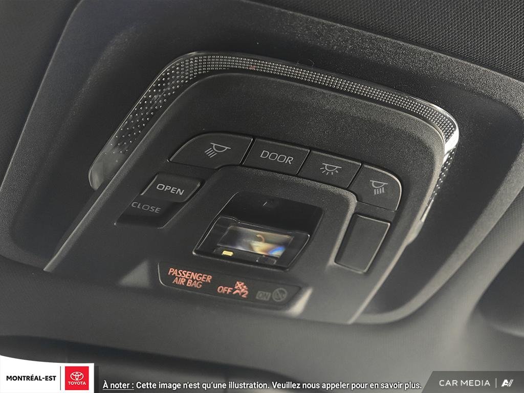 2025 Toyota Crown Signia Limited in Charlemagne, Quebec - 18 - w1024h768px