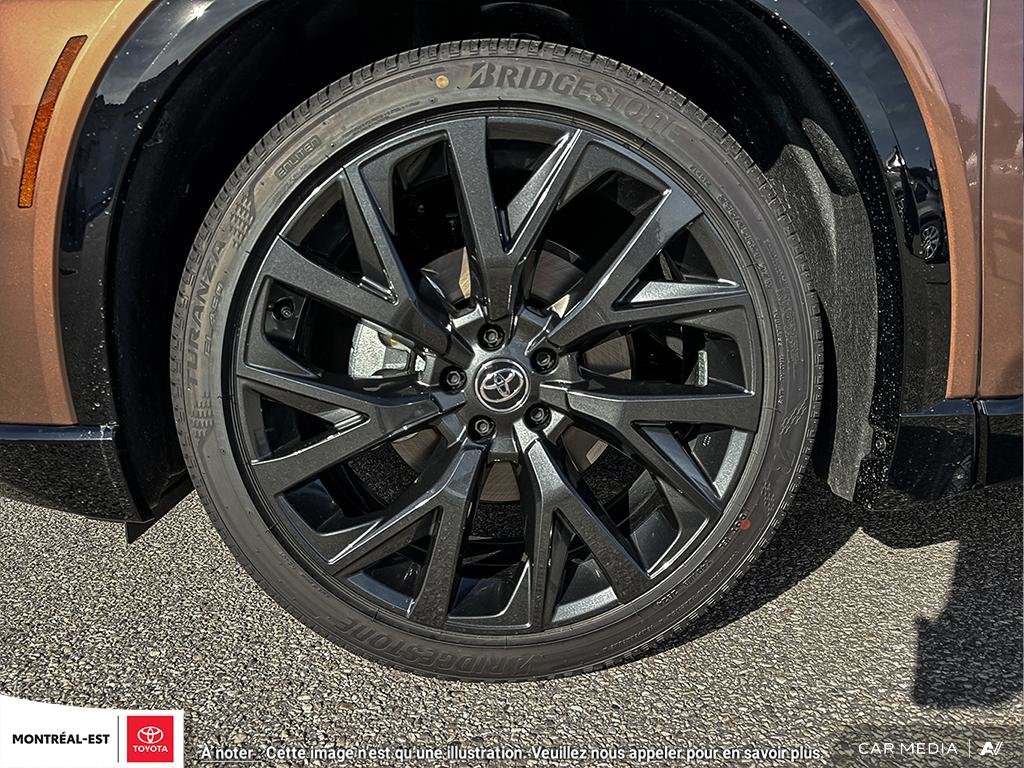 Toyota Crown Signia Limited 2025 à Charlemagne, Québec - 7 - w1024h768px
