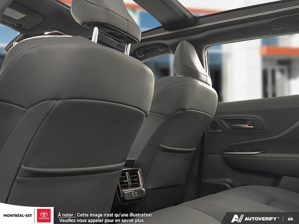 2025 Toyota Crown Signia Limited in Charlemagne, Quebec - 19 - w1024h768px