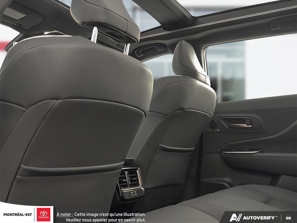 2026 Toyota Crown Signia Limited in Charlemagne, Quebec - 20 - w1024h768px
