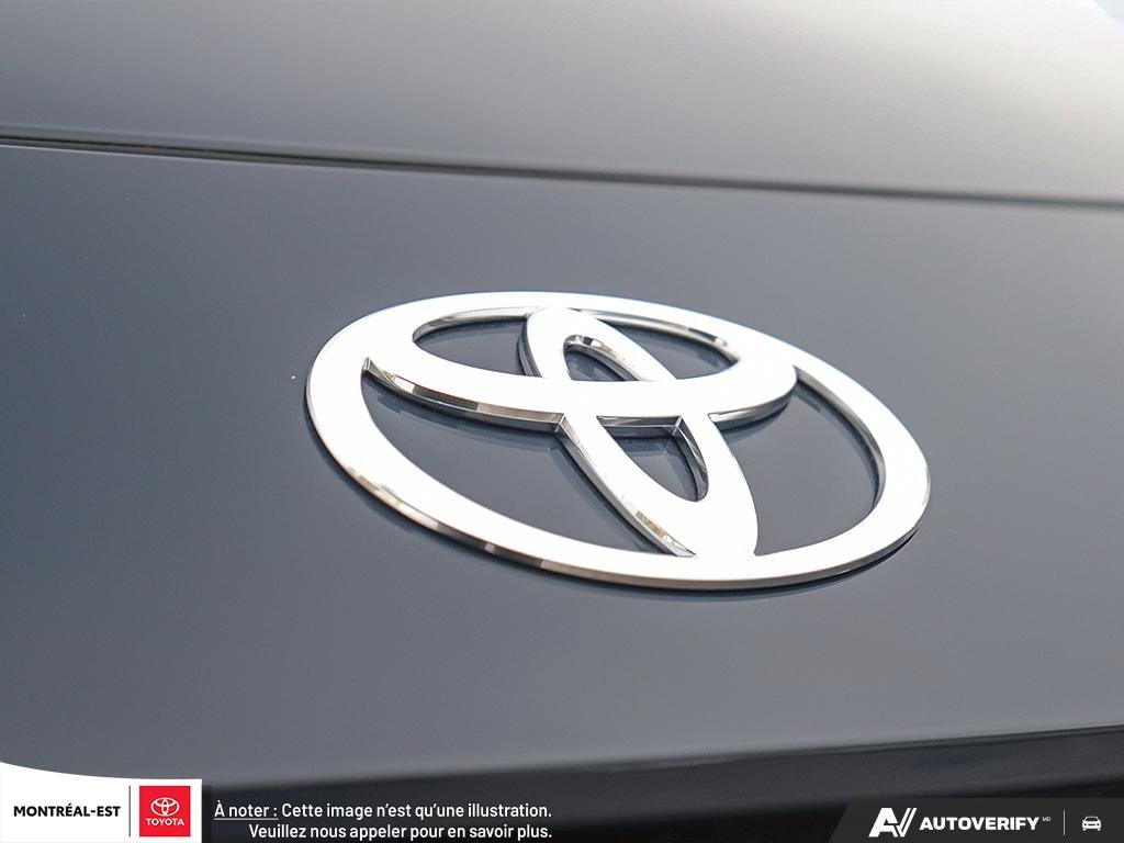 2026 Toyota Crown Signia Limited in Charlemagne, Quebec - 8 - w1024h768px