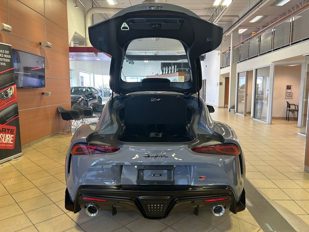 2024  GR Supra 3.0L Premium MT in Charlemagne, Quebec - 3 - w1024h768px