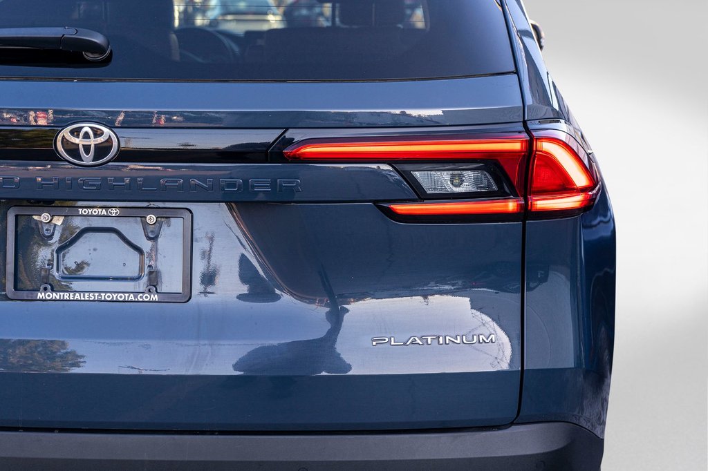 2024 Toyota GRAND HIGHLANDER HYBRIDE PLATINUM MAX **JAMAIS ACCIDENTÉ+CUIR+TOIT PANO** in Charlemagne, Quebec - 26 - w1024h768px