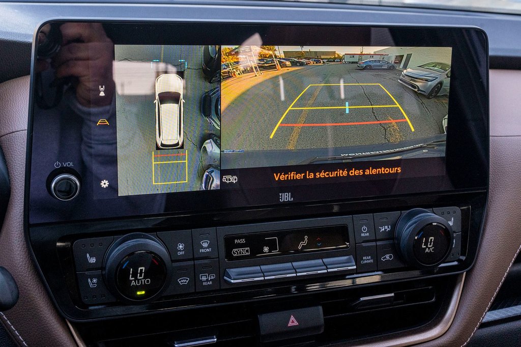 2024 Toyota GRAND HIGHLANDER HYBRIDE PLATINUM MAX **JAMAIS ACCIDENTÉ+CUIR+TOIT PANO** in Charlemagne, Quebec - 15 - w1024h768px