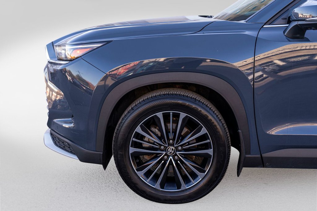 2024 Toyota GRAND HIGHLANDER HYBRIDE PLATINUM MAX **JAMAIS ACCIDENTÉ+CUIR+TOIT PANO** in Charlemagne, Quebec - 30 - w1024h768px