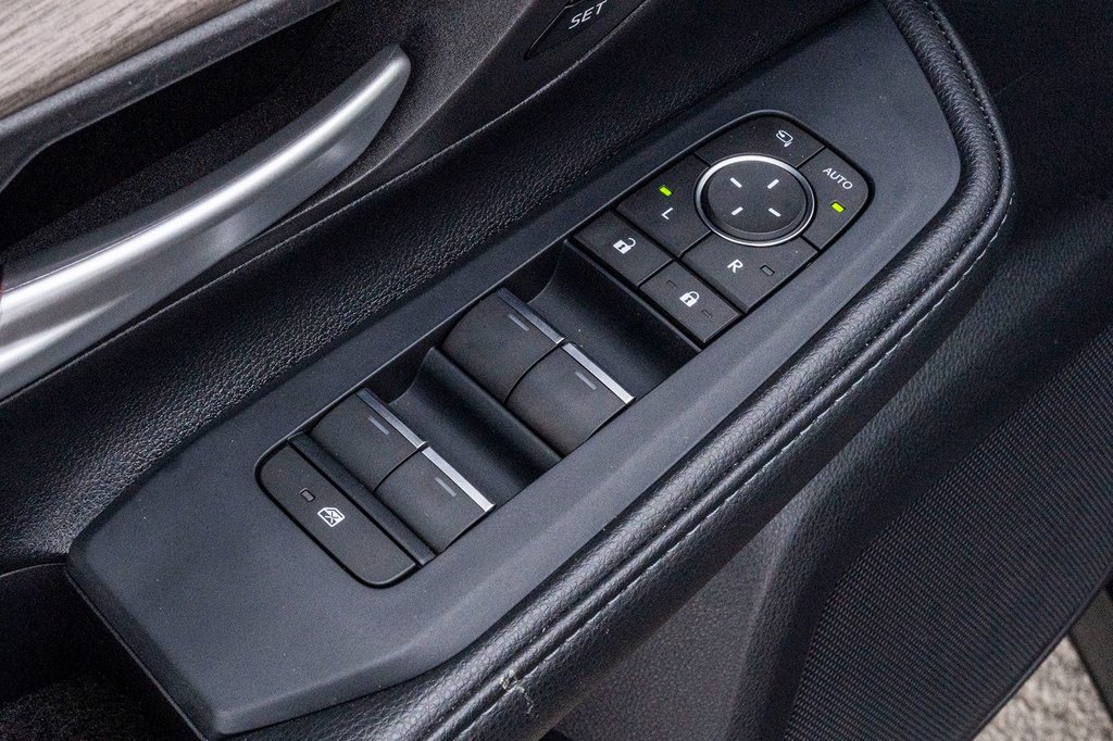 2024 Toyota GRAND HIGHLANDER HYBRIDE LIMITED **JAMAIS ACCIDENTÉ+CUIR+TOIT PANO+20PO** in Charlemagne, Quebec - 18 - w1024h768px