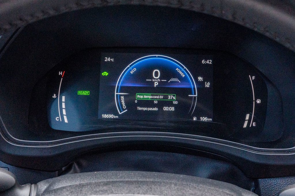 2024 Toyota GRAND HIGHLANDER HYBRIDE XLE **JAMAIS ACCIDENTÉ+CUIR+CARPLAY+CAMÉRA+MAG** in Charlemagne, Quebec - 14 - w1024h768px