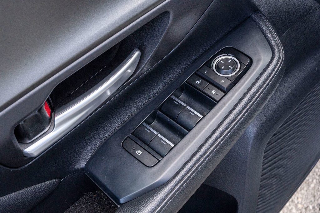 2024 Toyota GRAND HIGHLANDER HYBRIDE XLE **JAMAIS ACCIDENTÉ+CUIR+CARPLAY+CAMÉRA+MAG** in Charlemagne, Quebec - 21 - w1024h768px