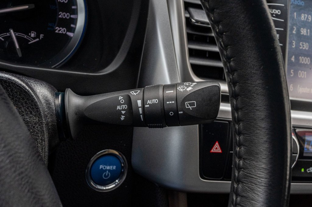 2016 Toyota Highlander Hybride LIMITED **JAMAIS ACCIDENTÉ+CUIR+TOIT in Charlemagne, Quebec - 18 - w1024h768px